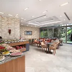 Recital Park 4*