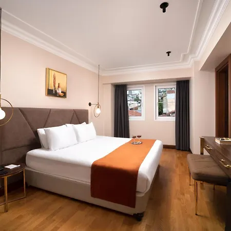 فندق Recital Park 4*
